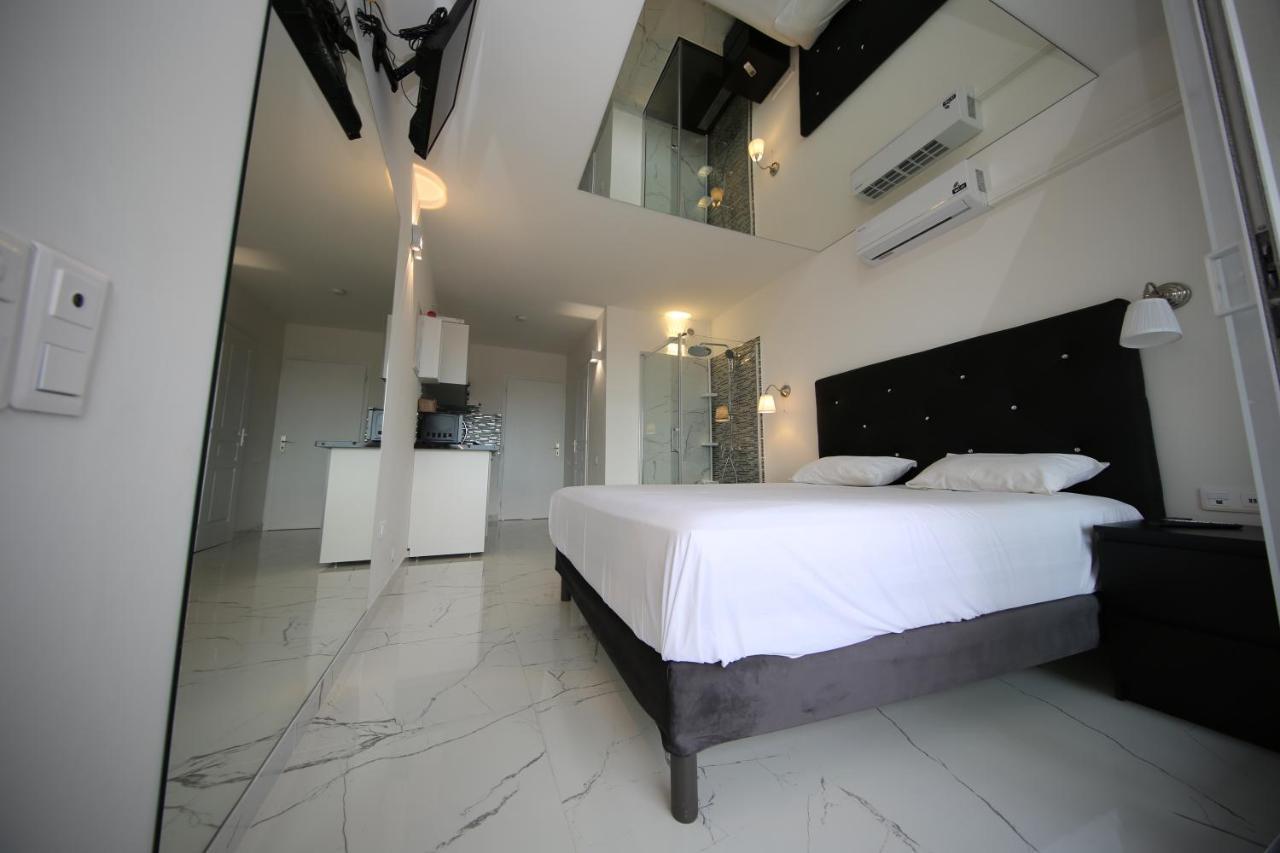 Studio Indecent Agde Ngoại thất bức ảnh
